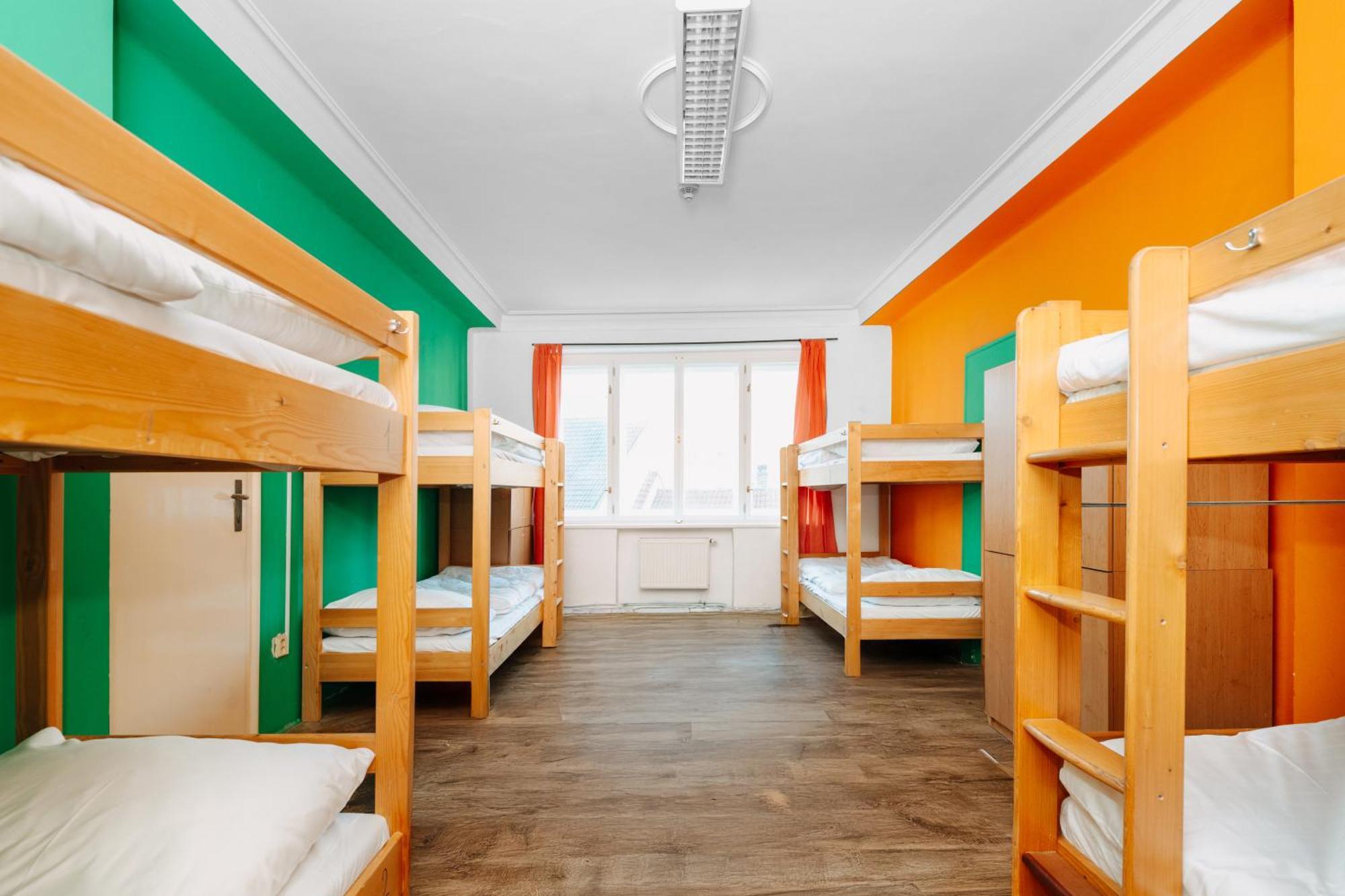 Hostal Benedikt Center